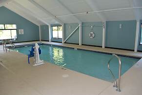 Holiday Inn Express & Suites Waterville - North by IHG