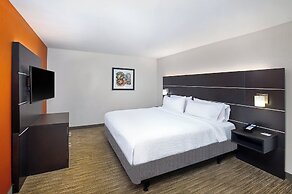 Holiday Inn Express & Suites Locust Grove by IHG