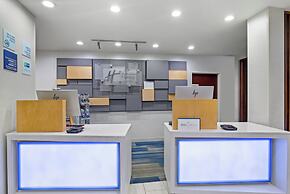 Holiday Inn Express & Suites Locust Grove by IHG