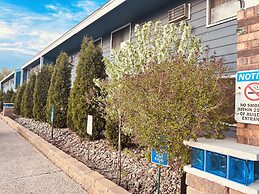 Travelodge by Wyndham Valleyfair Shakopee