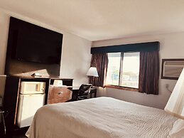 Travelodge by Wyndham Valleyfair Shakopee