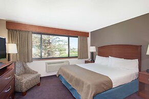 AmericInn by Wyndham Hutchinson