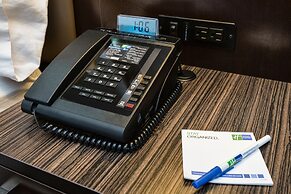 Holiday Inn Express & Suites Santa Clara by IHG