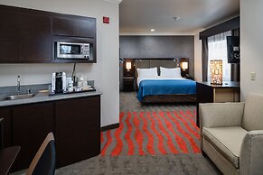 Holiday Inn Express & Suites Santa Clara by IHG
