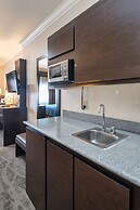 Holiday Inn Express & Suites Santa Clara by IHG