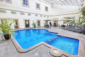 Holiday Inn Convention Center by IHG