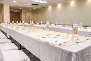 Holiday Inn Convention Center by IHG