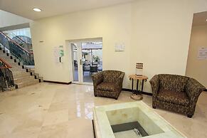 Holiday Inn Convention Center by IHG