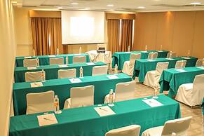 Holiday Inn Convention Center by IHG