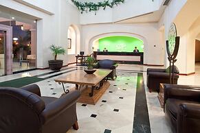 Holiday Inn Convention Center by IHG