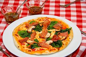 Holiday Inn Convention Center by IHG