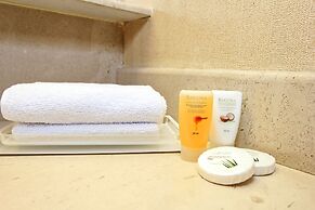 Holiday Inn Convention Center by IHG