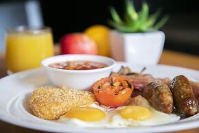 Holiday Inn Cardiff City Centre by IHG