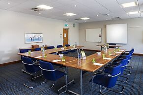 Holiday Inn Cardiff City Centre by IHG