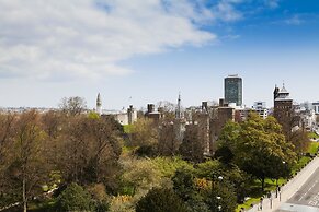 Holiday Inn Cardiff City Centre by IHG