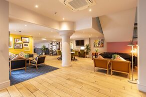 Holiday Inn Cardiff City Centre by IHG