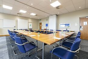 Holiday Inn Cardiff City Centre by IHG