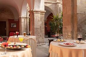 Hotel Izan Trujillo