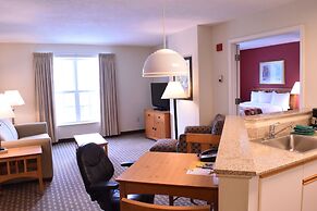 Cresthill Suites Syracuse