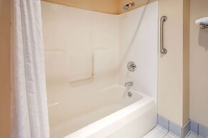 Super 8 by Wyndham Berlin WI