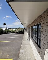 Bk's Pohutukawa Lodge