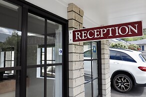 Bk's Pohutukawa Lodge