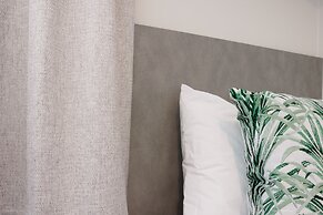 Bk's Pohutukawa Lodge