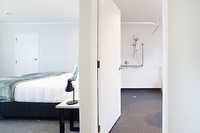 Bk's Pohutukawa Lodge