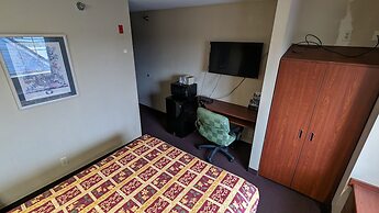 St Clair Inn and Suites