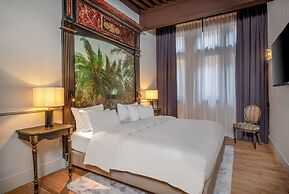 Cour des Loges Lyon, A Radisson Collection Hotel