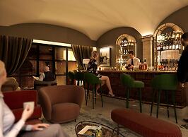 Cour des Loges Lyon, A Radisson Collection Hotel