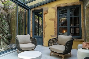 Cour des Loges Lyon, A Radisson Collection Hotel