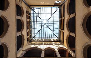 Cour des Loges Lyon, A Radisson Collection Hotel