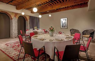 Cour des Loges Lyon, A Radisson Collection Hotel