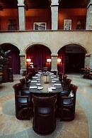 Cour des Loges Lyon, A Radisson Collection Hotel