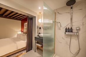 Cour des Loges Lyon, A Radisson Collection Hotel