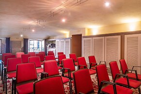 Cour des Loges Lyon, A Radisson Collection Hotel