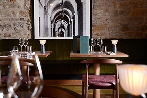 Cour des Loges Lyon, A Radisson Collection Hotel