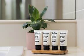 Visy Dior Hotel