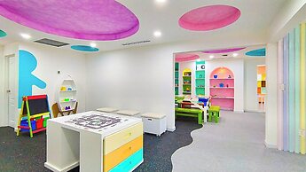 Villa La Estancia Beach Resort & Spa