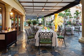 Villa La Estancia Beach Resort & Spa