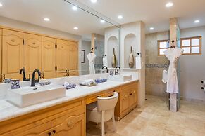 Villa La Estancia Beach Resort & Spa