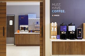 Holiday Inn Express & Suites Chicago Matteson by IHG