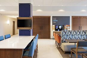 Holiday Inn Express & Suites Chicago Matteson by IHG