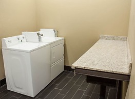 Holiday Inn Express & Suites Chicago Matteson by IHG