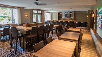 Holiday Inn Express and Suites Tremblant by IHG