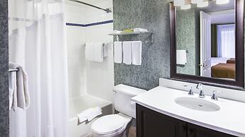 Holiday Inn Express and Suites Tremblant by IHG