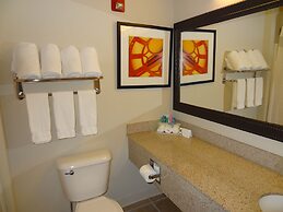 Holiday Inn Express Hotel & Suites Columbus-Groveport by IHG