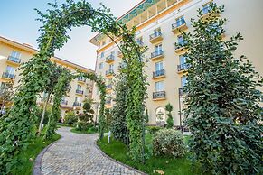 LOTTE City Hotels Tashkent Palace