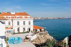 The Albatroz Hotel